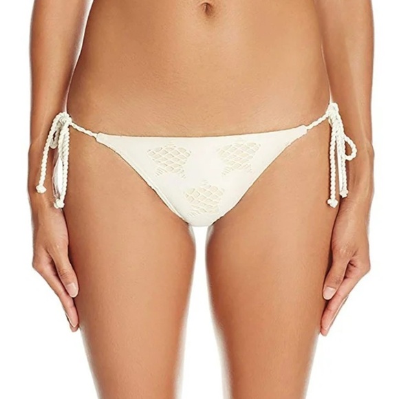 Billabong "Beach Pride" bikini set: two tops (size M) & two bottoms (size L & S) - Picture 8 of 15